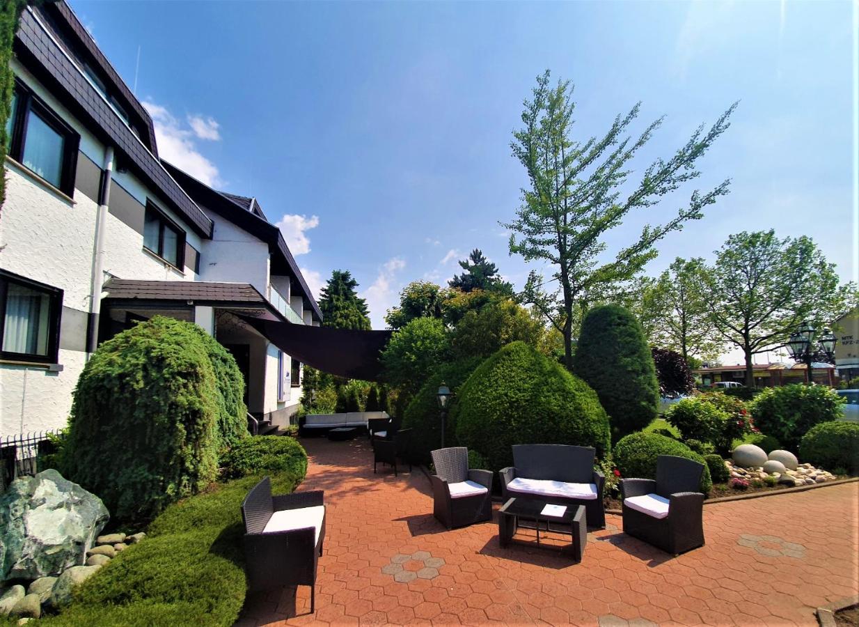 Dreispitz -B&B-Hotel Garni Hofheim am Taunus Buitenkant foto
