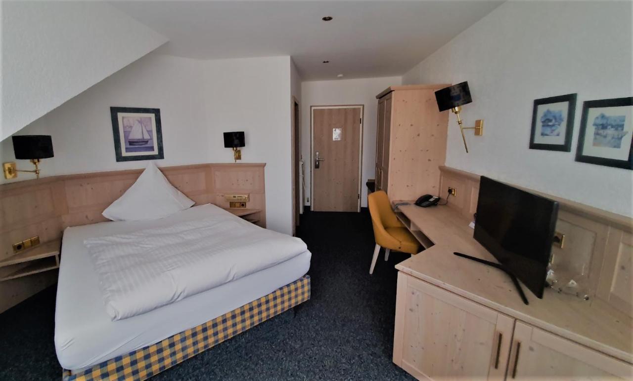 Dreispitz -B&B-Hotel Garni Hofheim am Taunus Buitenkant foto